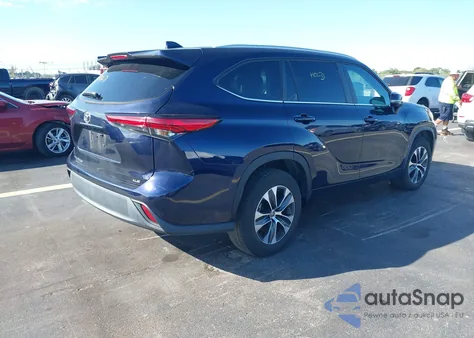 2023 Toyota Highlander Xle z USA, uszkodzony, nr VIN 5TDKDRAH9PS010121